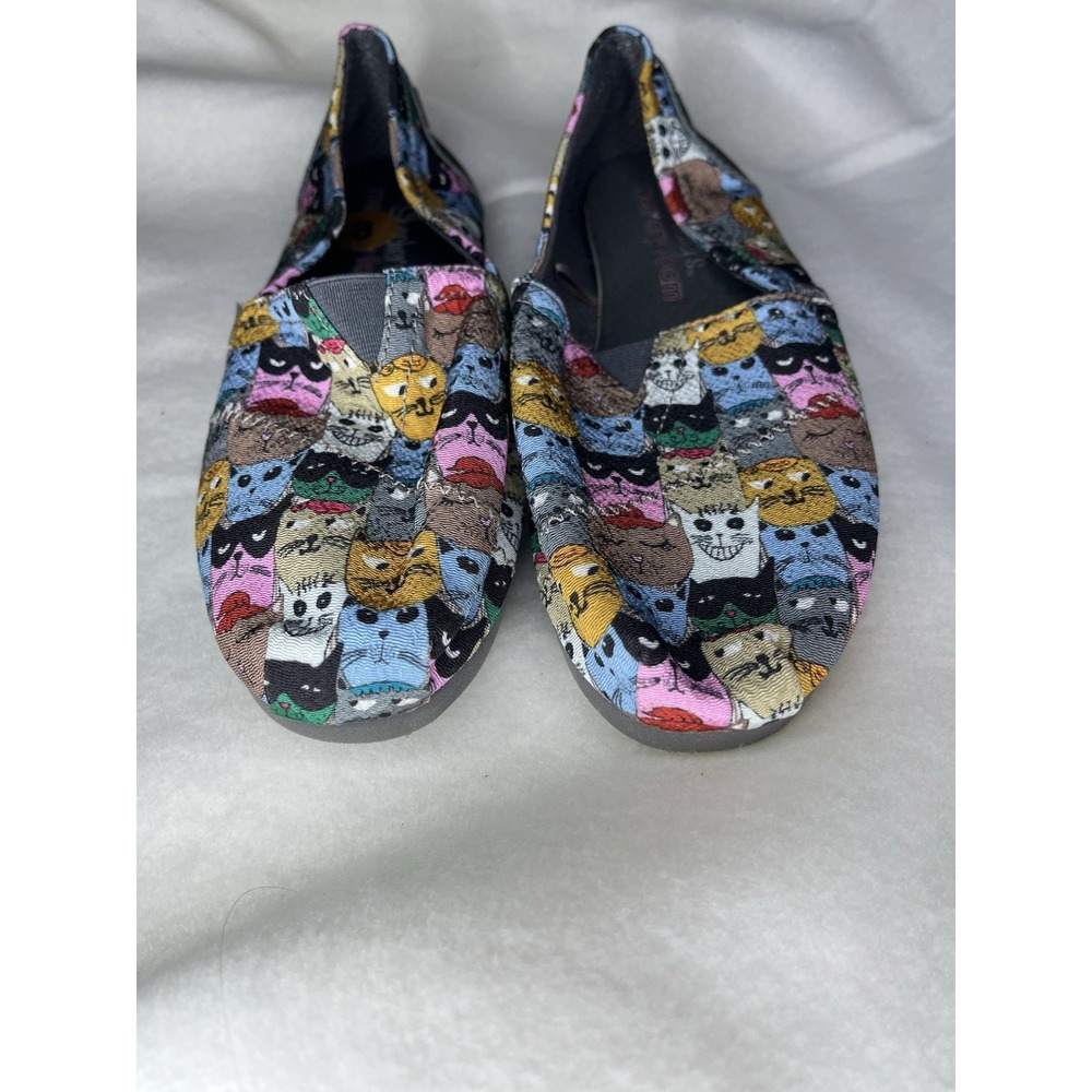 Sketchers Memory Foam Slip on Sketchers Women's 8 Cat Design - Picture 2 of 10